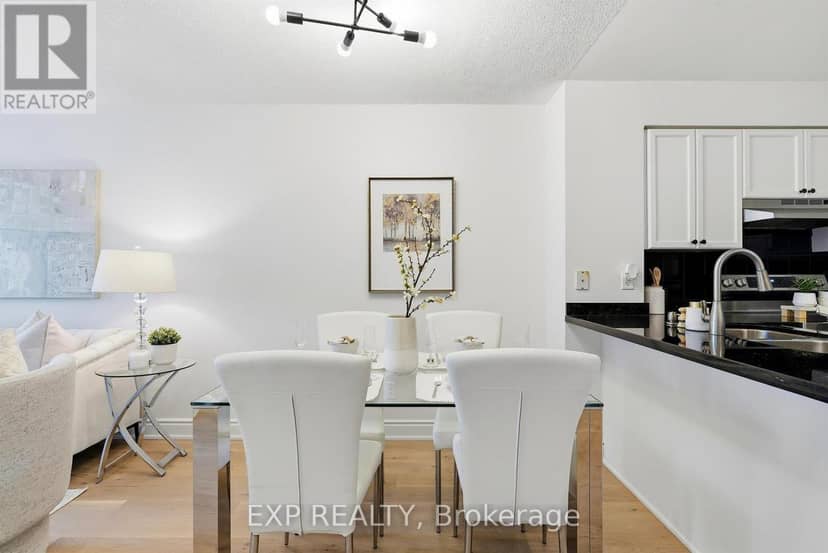623 - 231 Fort York Boulevard — photo 11 of 27