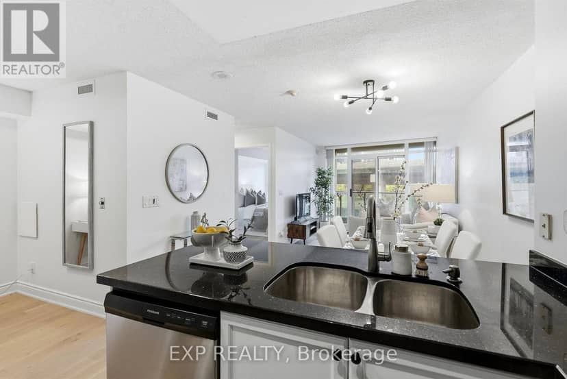 623 - 231 Fort York Boulevard — photo 7 of 27