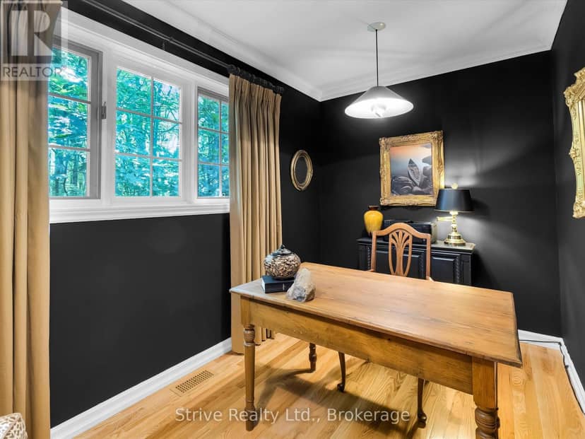 1035 George Road — photo 38 of 40