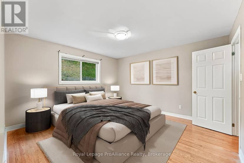14 George Street — photo 18 of 40