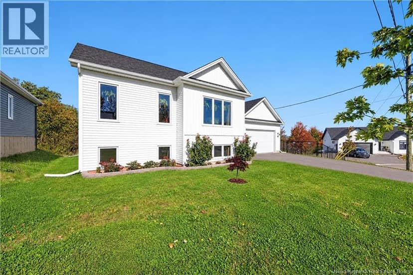 18 Orin Drive, Riverview, photo 2