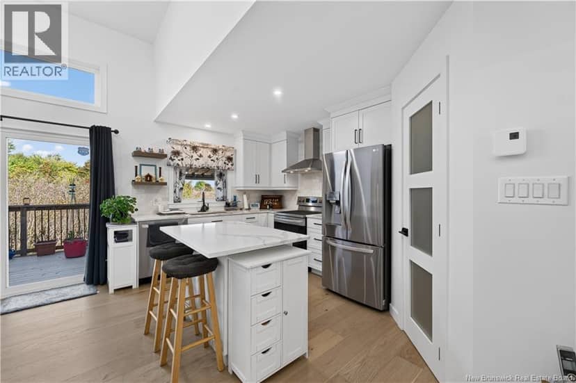 18 Orin Drive — photo 9 of 40