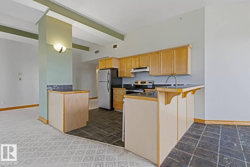 #701 10106 105 ST NW — photo 18 of 30