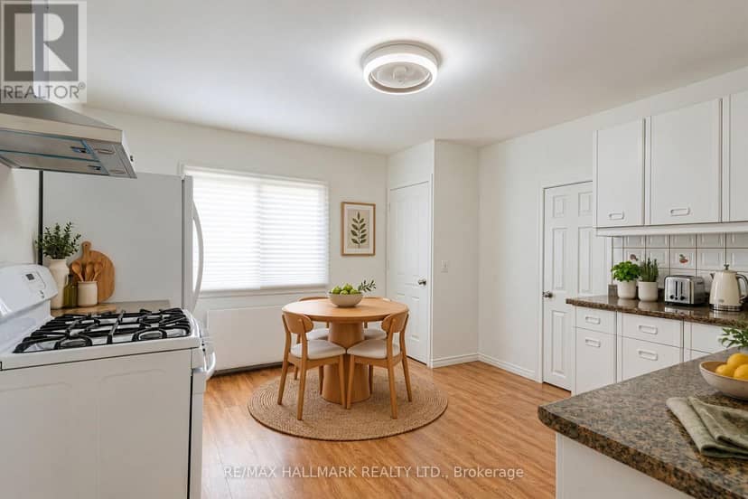 70 Madelaine Avenue, Toronto, photo 8