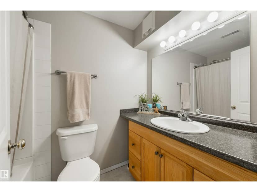 31 Ventura St — photo 30 of 40