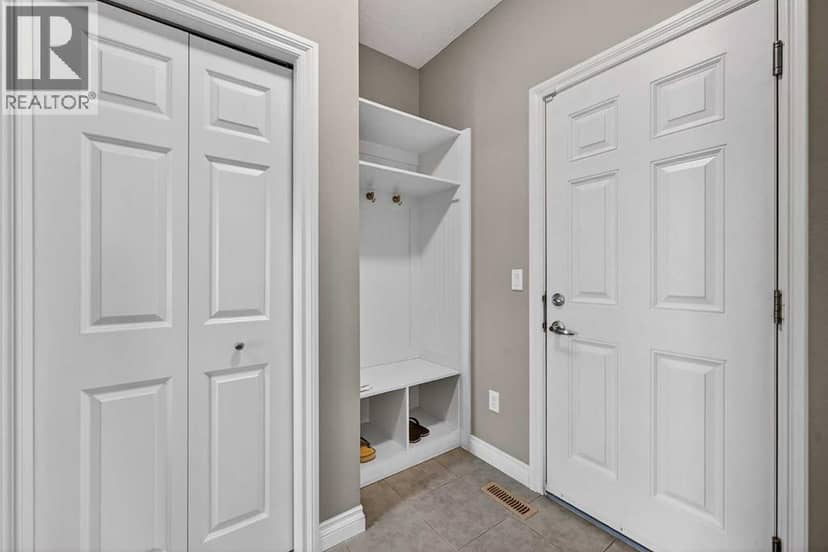 30 Evansborough View NW, Calgary, photo 8