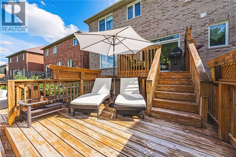 37 LAMBERT Crescent — photo 40 of 40