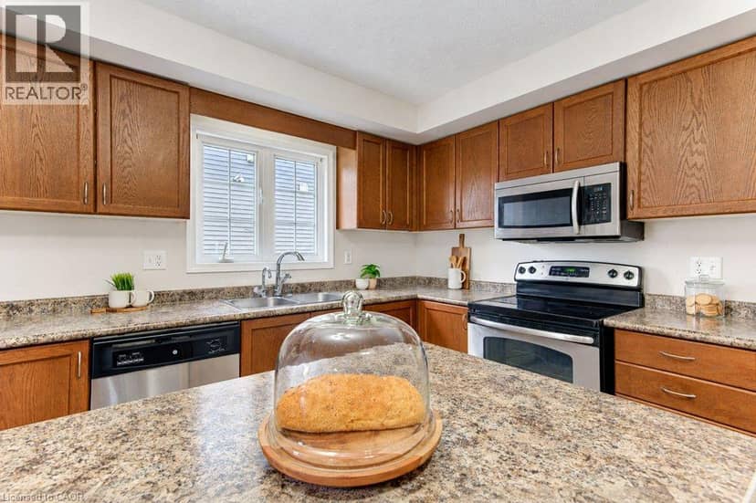 925 GLASGOW Street Unit# C — photo 12 of 33