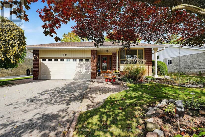 80 Fairway Drive, Aurora, photo 3