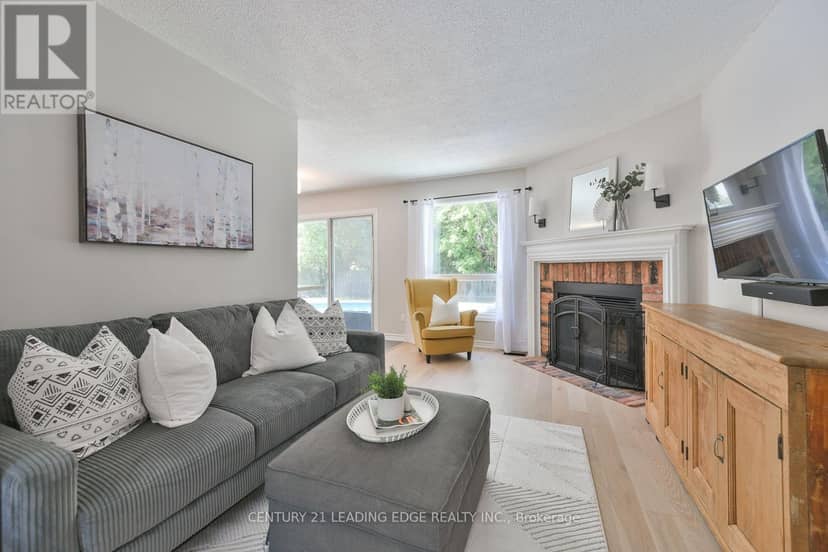 30 McGuire Crescent — photo 14 of 40