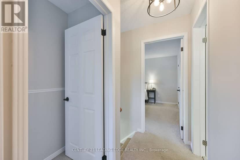 30 McGuire Crescent — photo 27 of 40