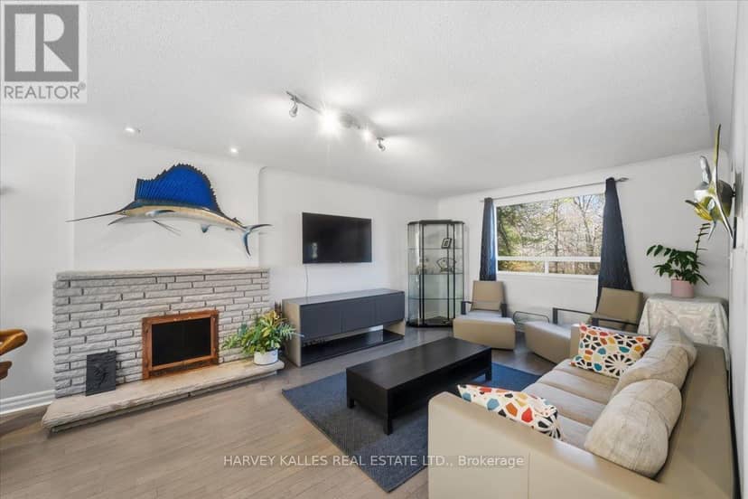 72 Walmer Road, Richmond Hill, photo 6