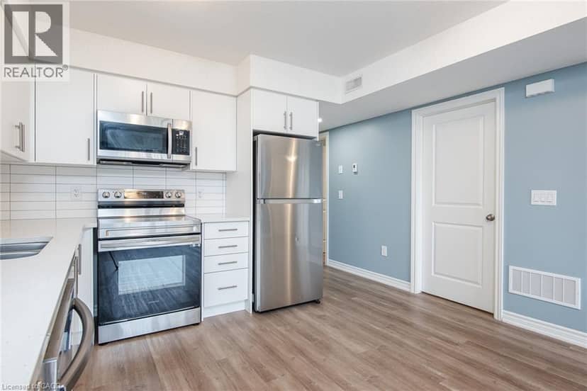 243 CHAPEL HILL Drive — photo 16 of 30