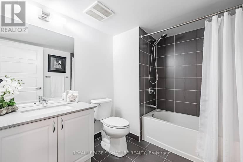 1206 - 1255 Bayly Street — photo 30 of 40