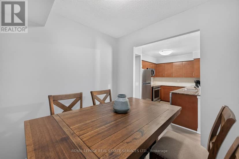 1401 - 235 Sherway Gardens Road — photo 16 of 40