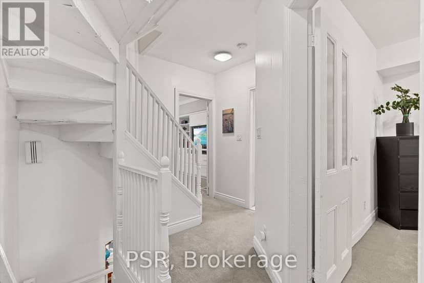109 Macdonell Avenue — photo 33 of 40