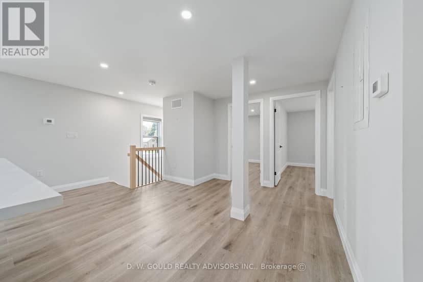 330 William Street — photo 18 of 40