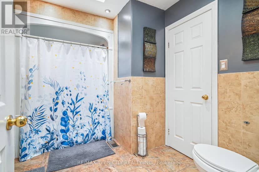 142 Marlborough Street — photo 14 of 39