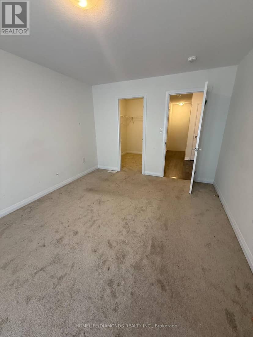 95 Norwich Crescent — photo 18 of 22