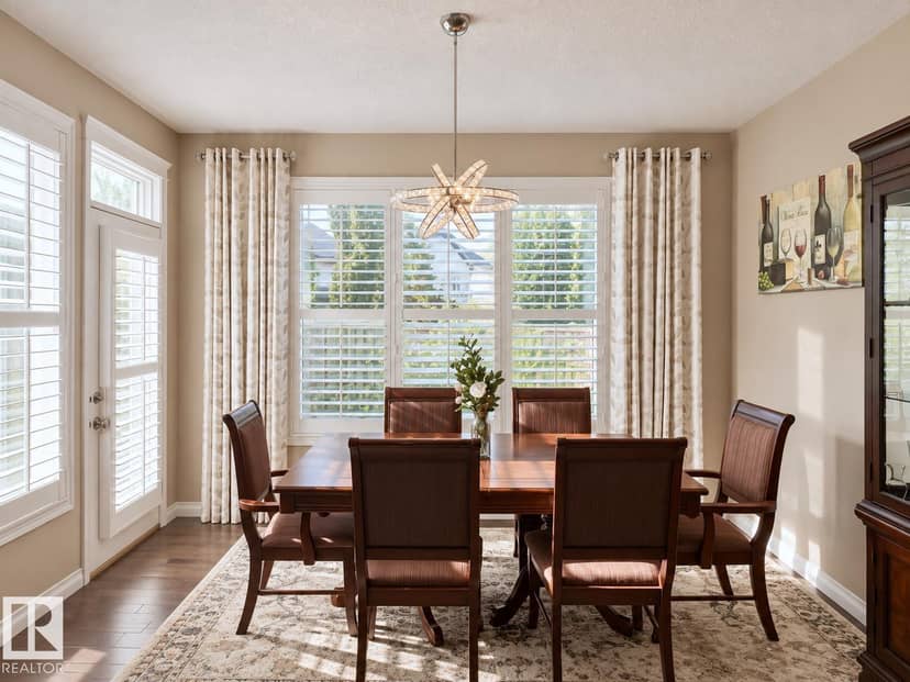 3244 Abbott Cr SW — photo 16 of 40