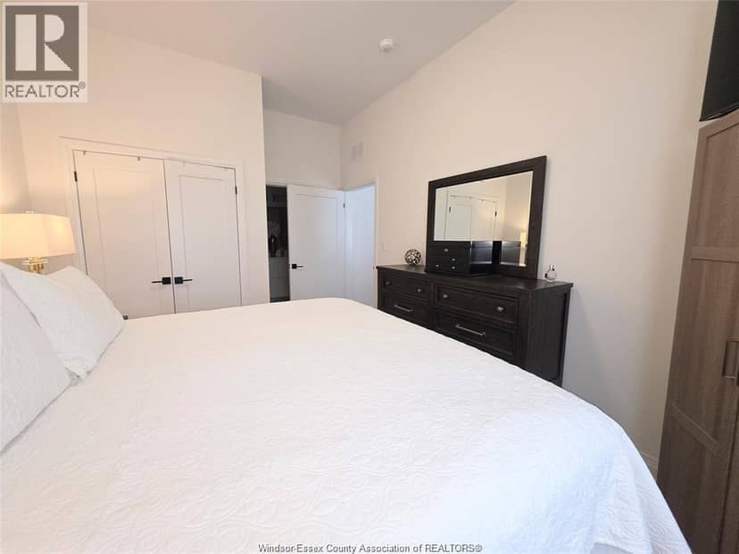 4300 Laurier PARKWAY Unit# 219 — photo 24 of 39