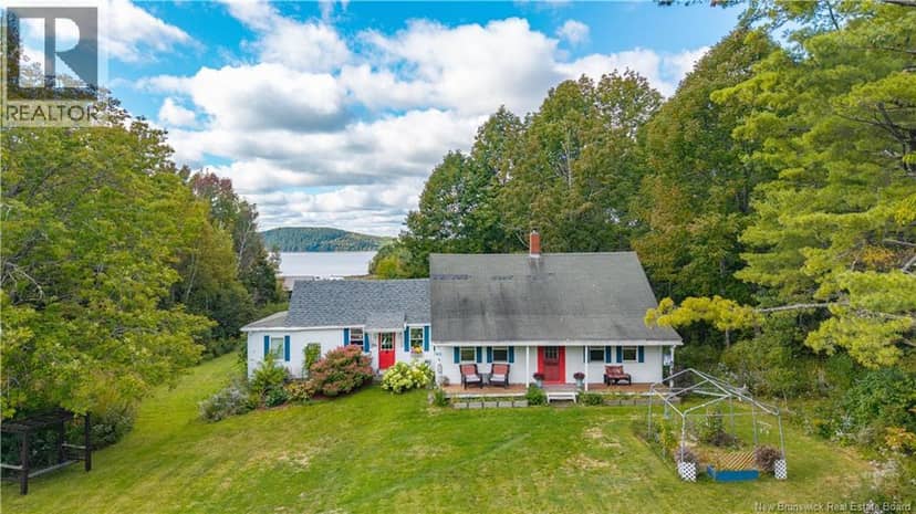 30 Riverview Drive, Bayside