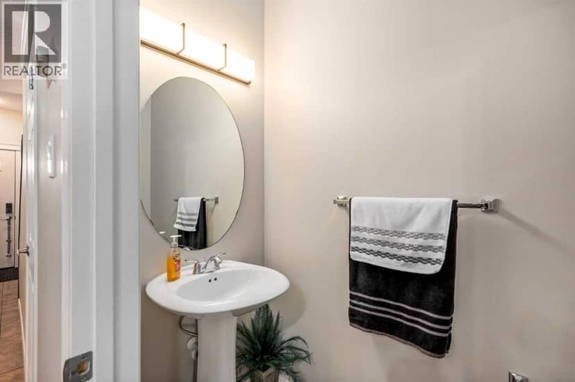 604, 620 Luxstone Landing SW — photo 15 of 36