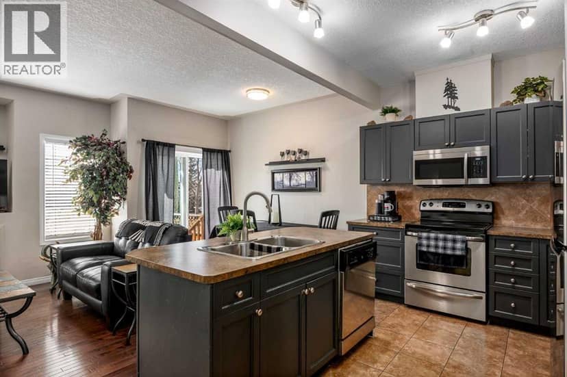 604, 620 Luxstone Landing SW — photo 10 of 36