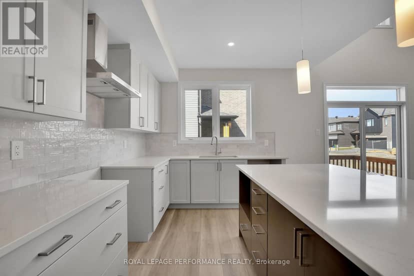 550 Paakanaak Avenue — photo 17 of 38