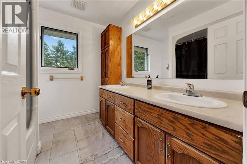 1 DANUBE Drive — photo 21 of 40