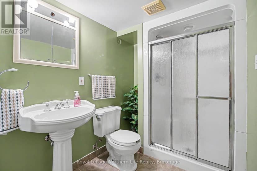 483 Aberdeen Avenue — photo 31 of 34