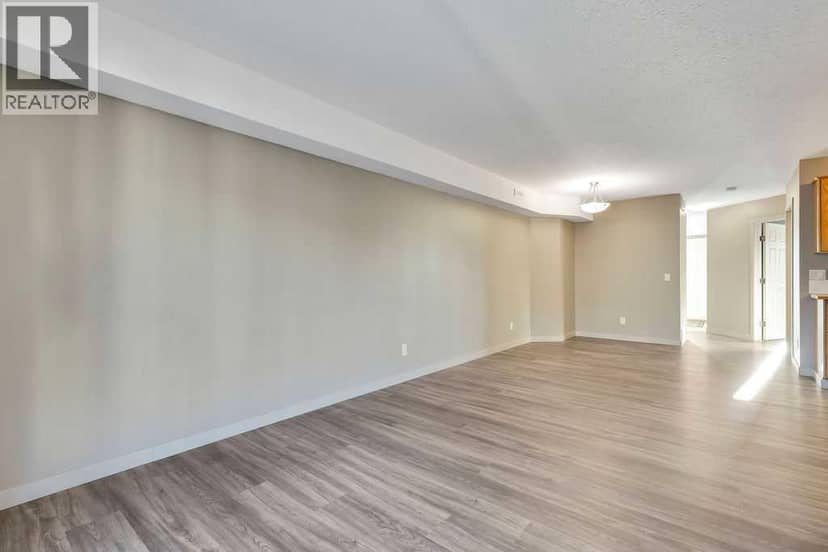 423, 103 Strathaven Drive — photo 15 of 30