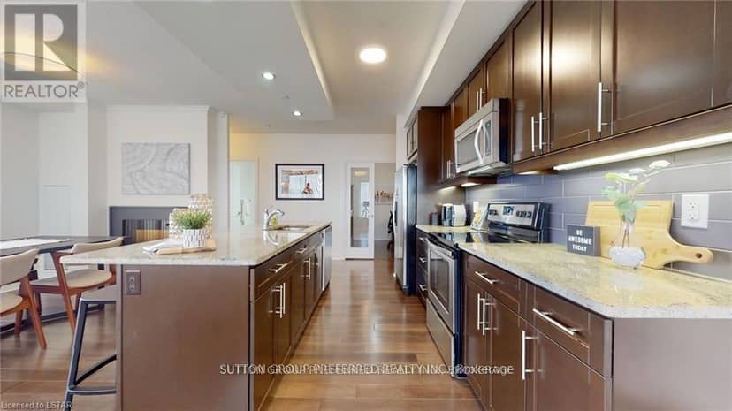 2304 - 330 Ridout Street N, London East, photo 3