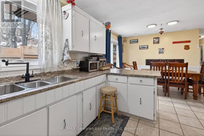 480 Broderick Street — photo 10 of 32