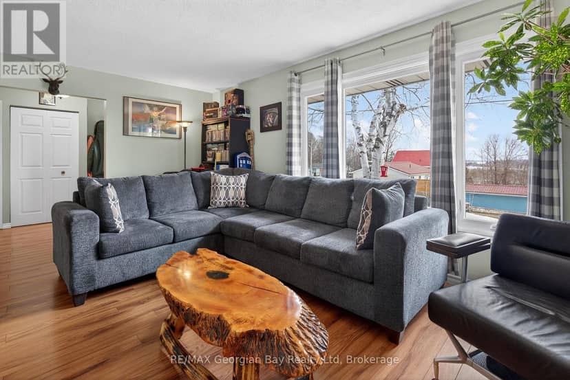 480 Broderick Street, Tay, photo 5