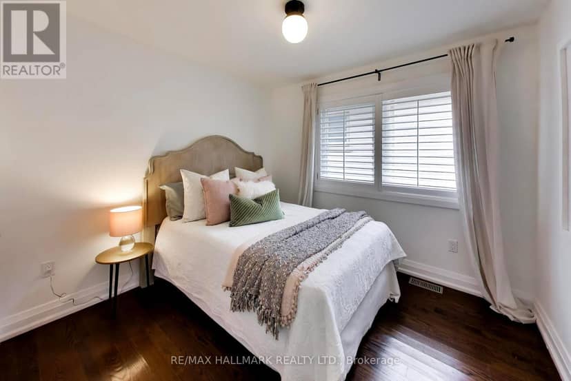 145B Bannockburn Avenue — photo 15 of 19