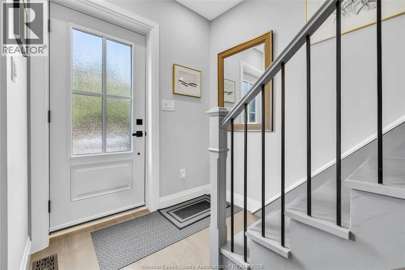 864 Monmouth ROAD — photo 7 of 38