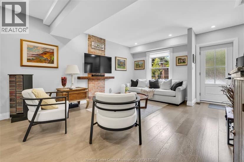 864 Monmouth ROAD — photo 8 of 38