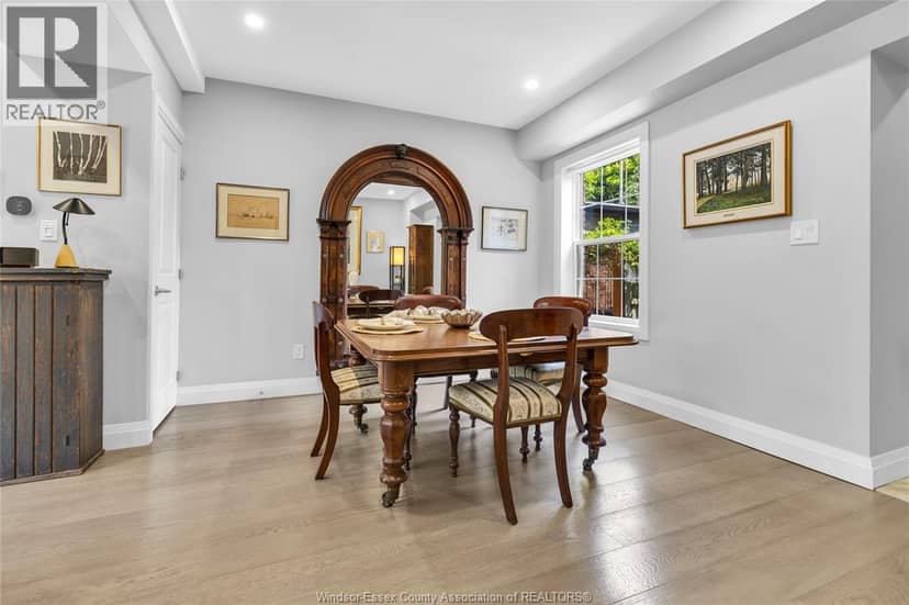 864 Monmouth ROAD — photo 13 of 38