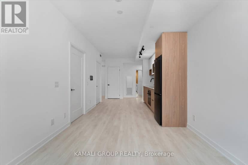 2713 - 5 Defries Street — photo 10 of 26