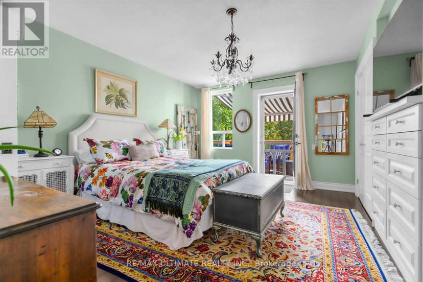 185 Castlefield Avenue — photo 13 of 40