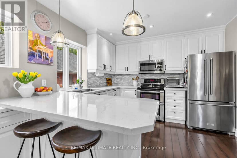 185 Castlefield Avenue, Toronto, photo 3