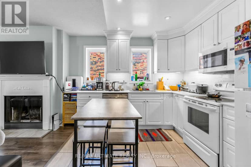185 Castlefield Avenue — photo 30 of 40