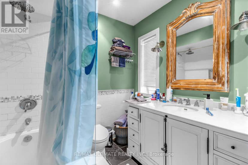 185 Castlefield Avenue — photo 33 of 40