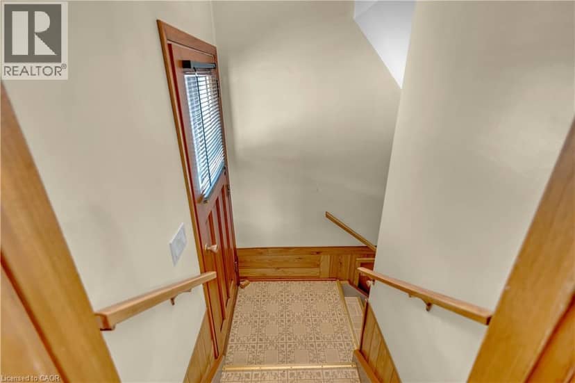 55 YOUNG Street — photo 27 of 40