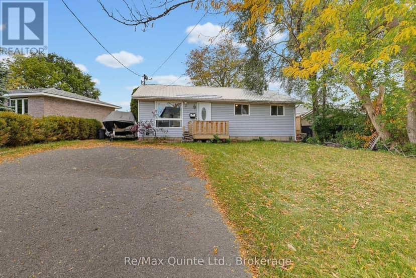 9 McFarland Drive, Belleville, photo 2