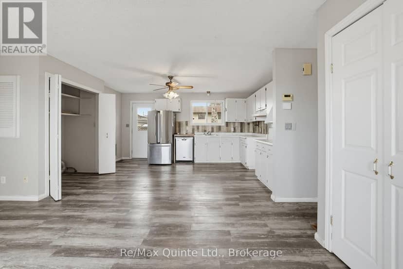 9 McFarland Drive, Belleville, photo 5