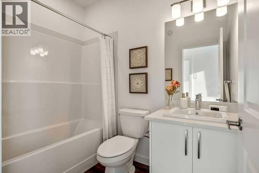 275 Creekside Manor SW, Calgary, photo 8