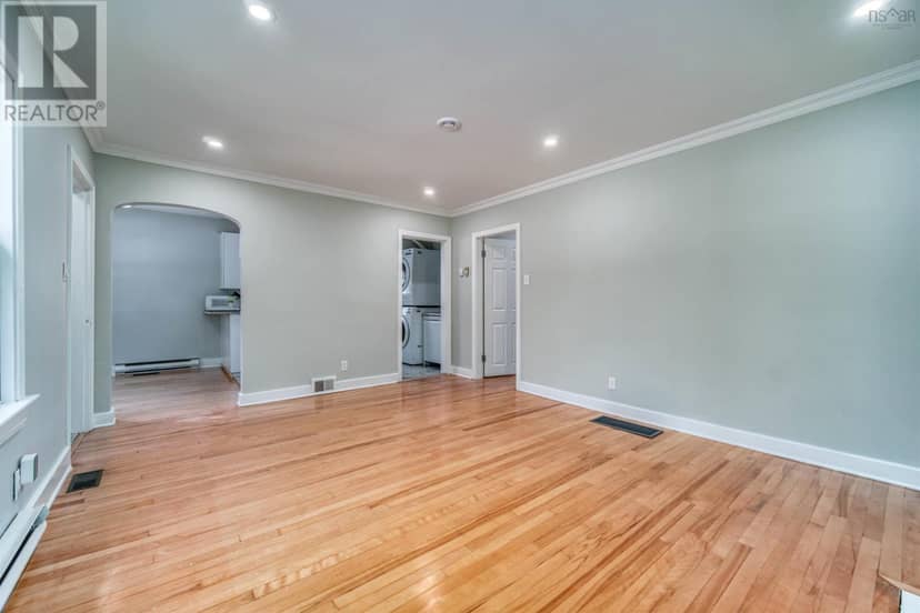 3306 Ashburn Avenue — photo 12 of 40