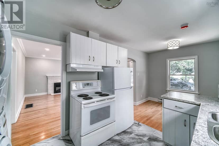 3306 Ashburn Avenue — photo 21 of 40